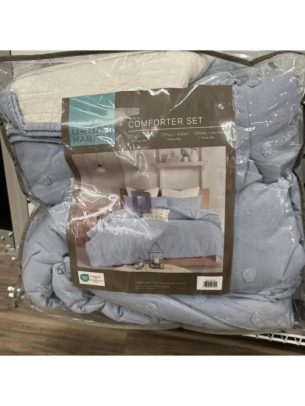 $119 Full/Queen S 7-Piece Percent Cotton Clip Dot Comforter Set in Denim Blue